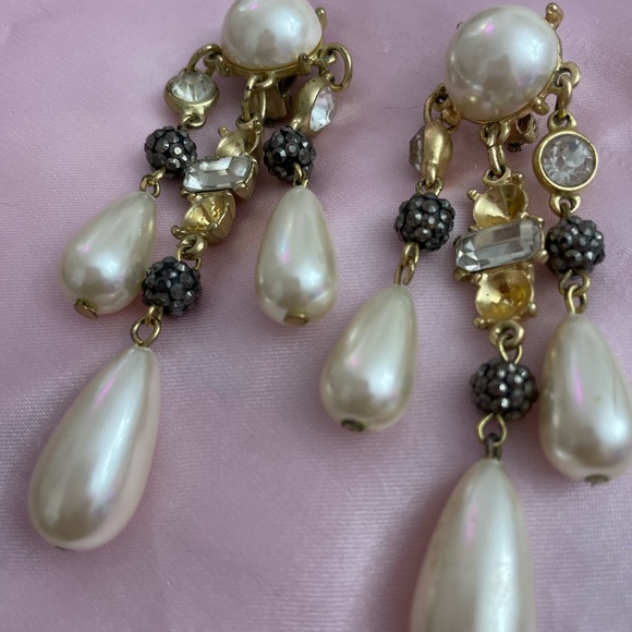 Chico's Pearl and Gold Dangle Earrings - Picture 1 of 2